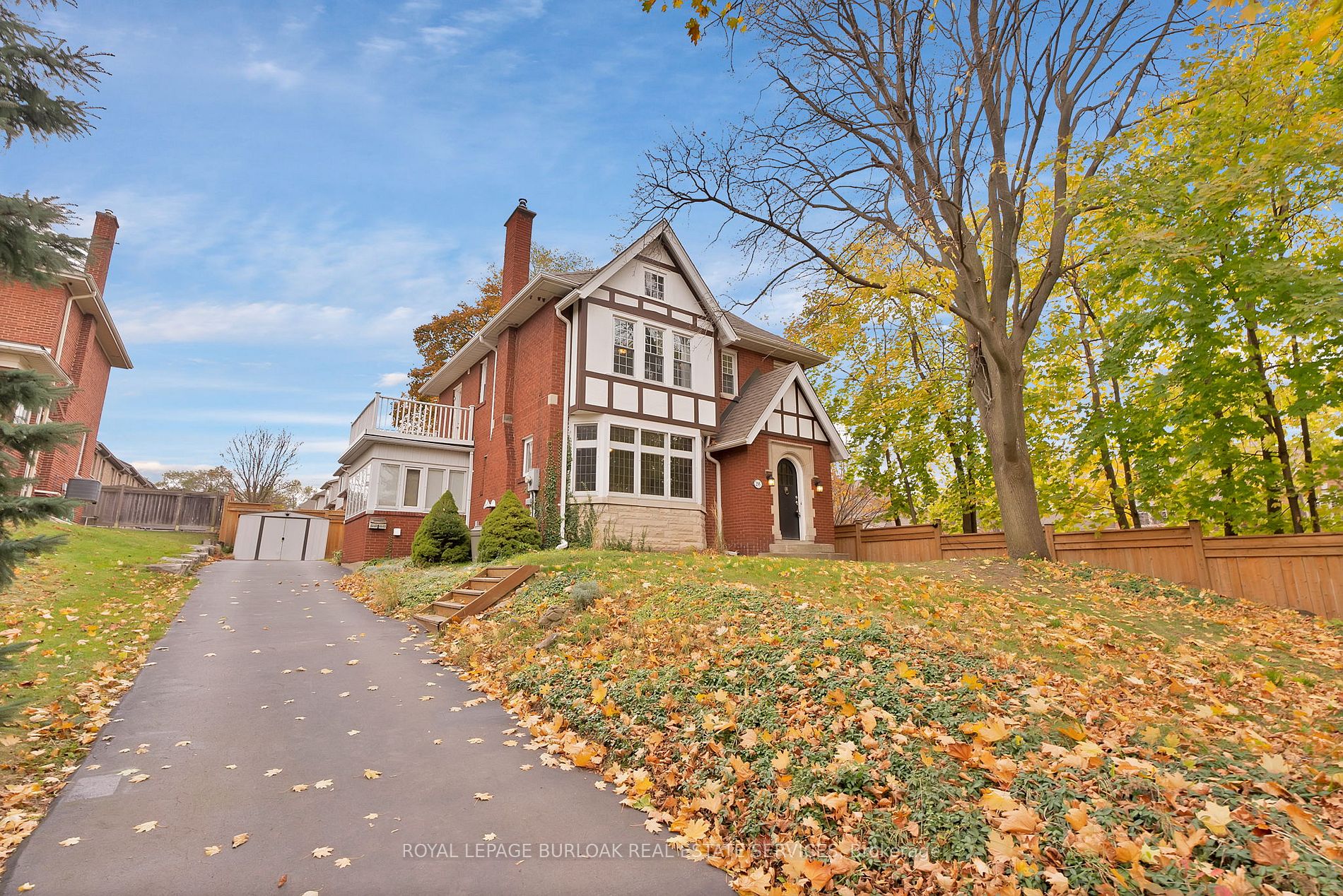 Detached house for sale at 295 Plains Rd W Burlington Ontario