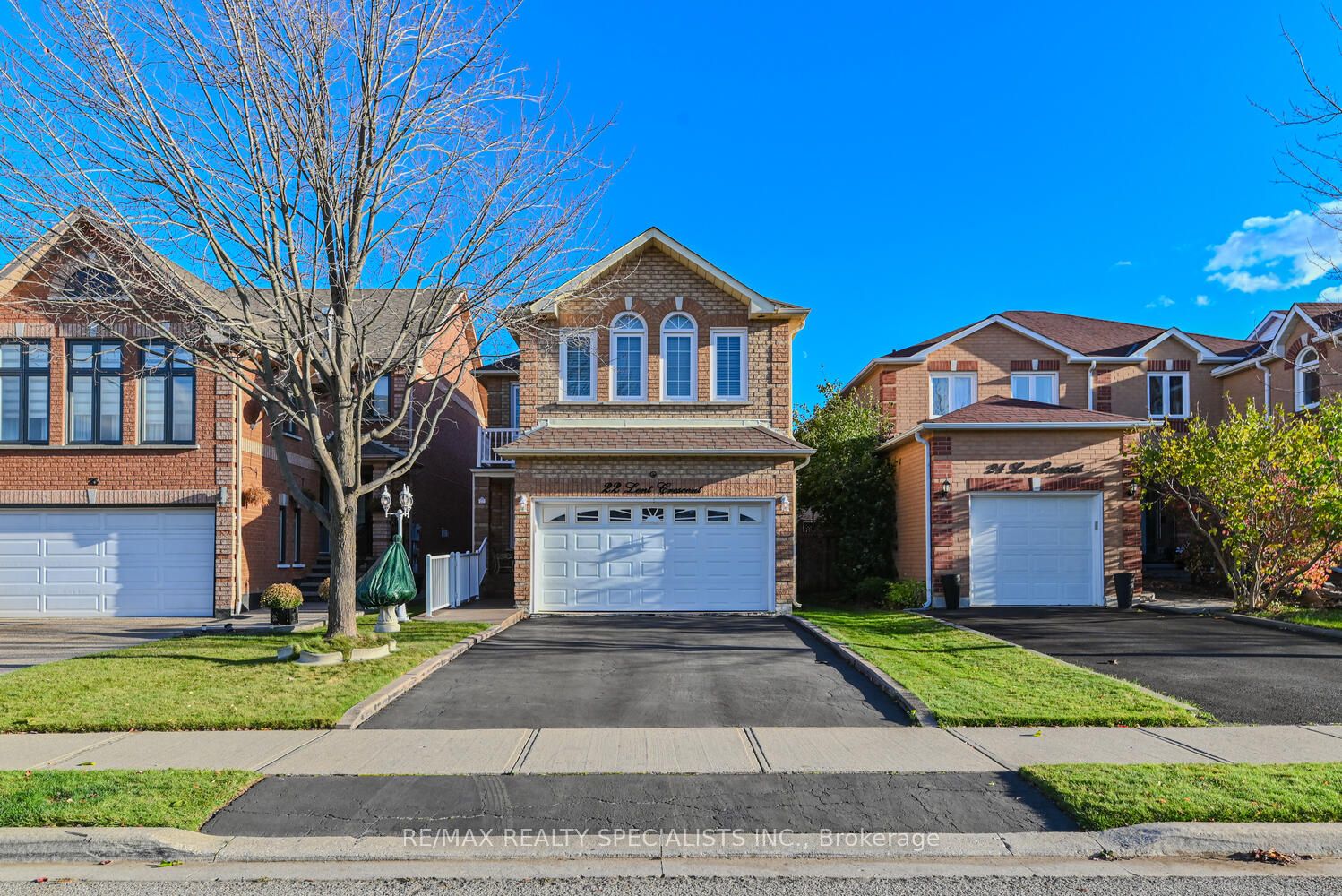 Detached house for sale at 22 Lent Cres Brampton Ontario