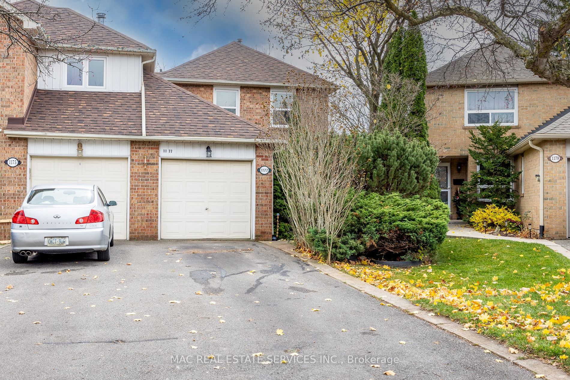 Link house for sale at 1177 Potters Wheel Cres Oakville Ontario