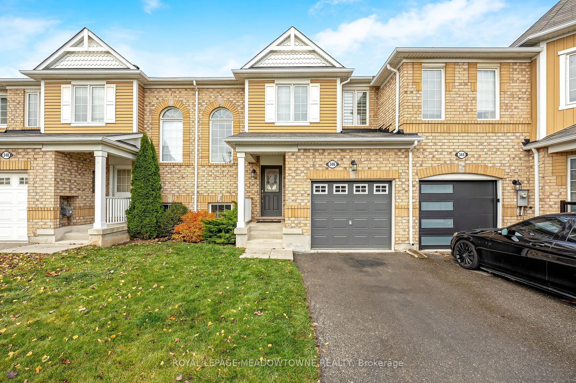 Att/Row/Twnhouse house for sale at 346 Chuchmach Clse Milton Ontario