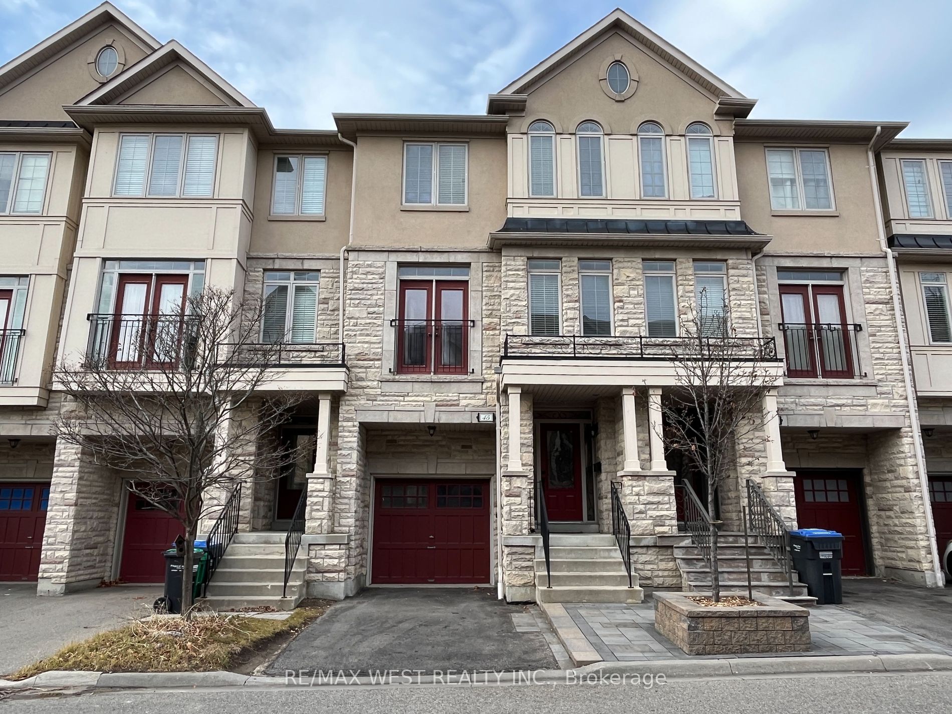 Att/Row/Twnhouse house for sale at 3038 Haines Rd Mississauga Ontario