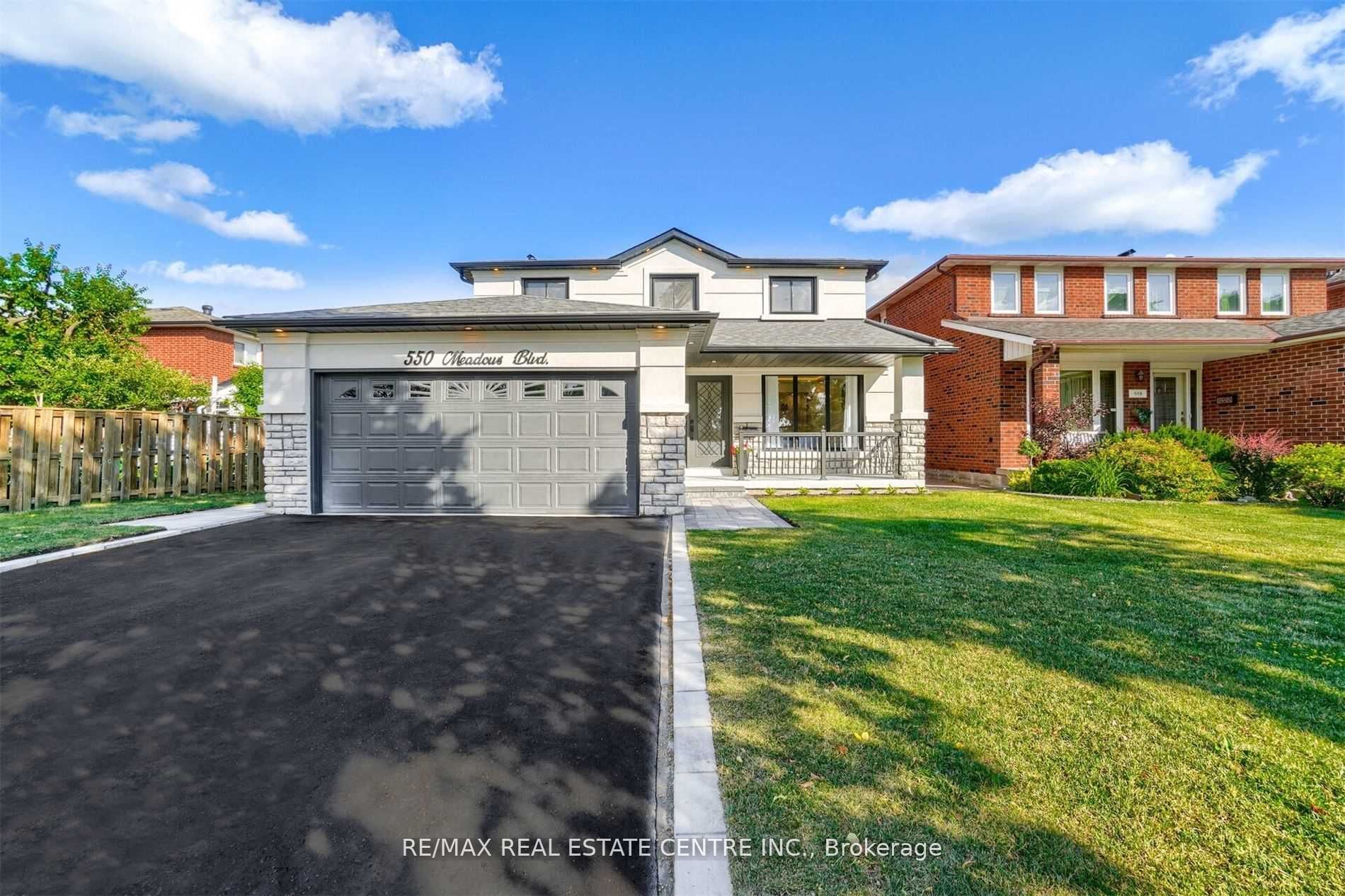 Detached house for sale at 550 Meadows Blvd Mississauga Ontario