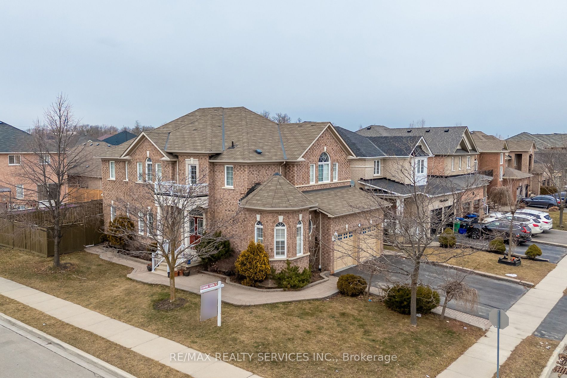 Detached house for sale at 23 Brentcliff Dr Brampton Ontario