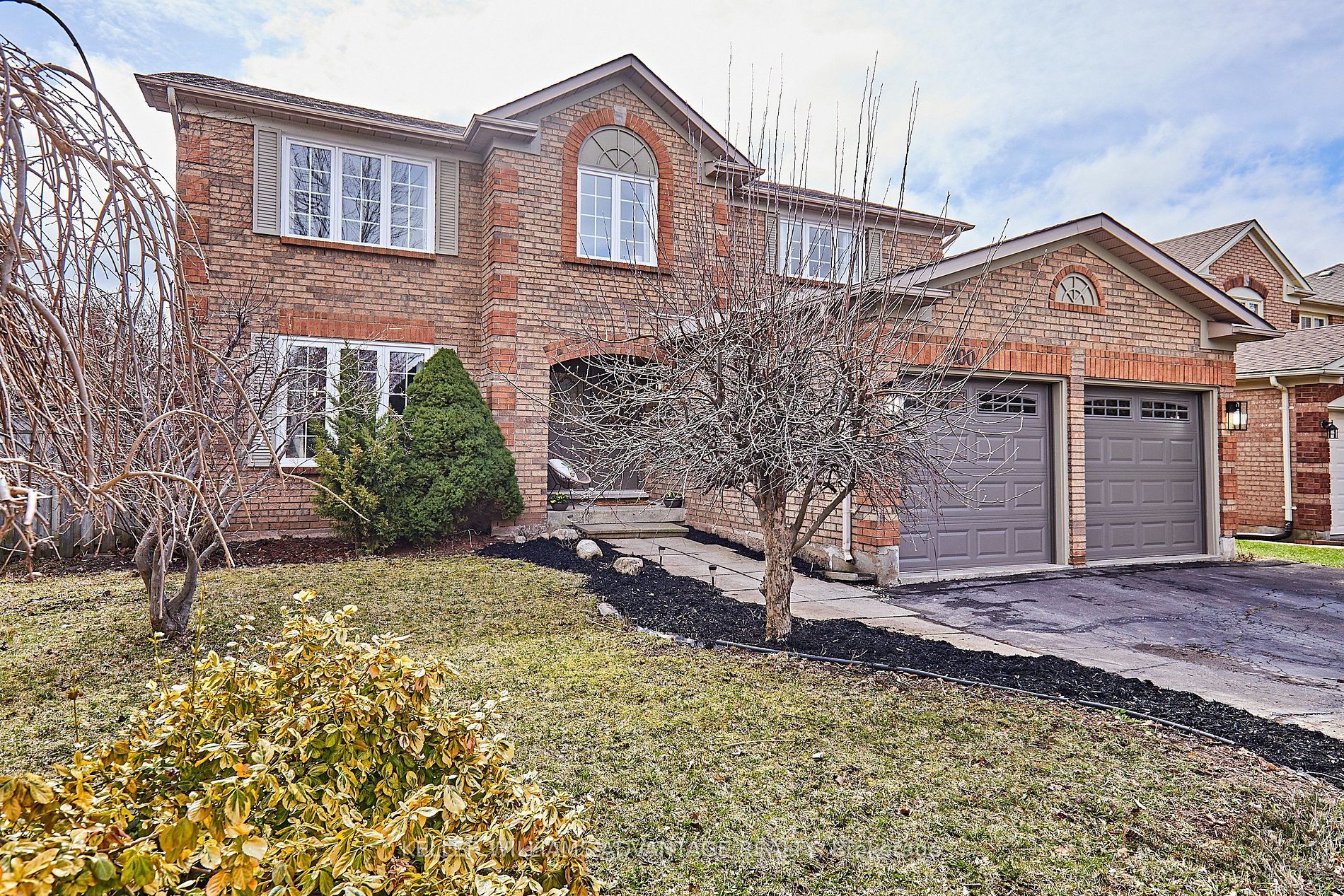 Detached house for sale at 2100 Schoolmaster Circ Oakville Ontario