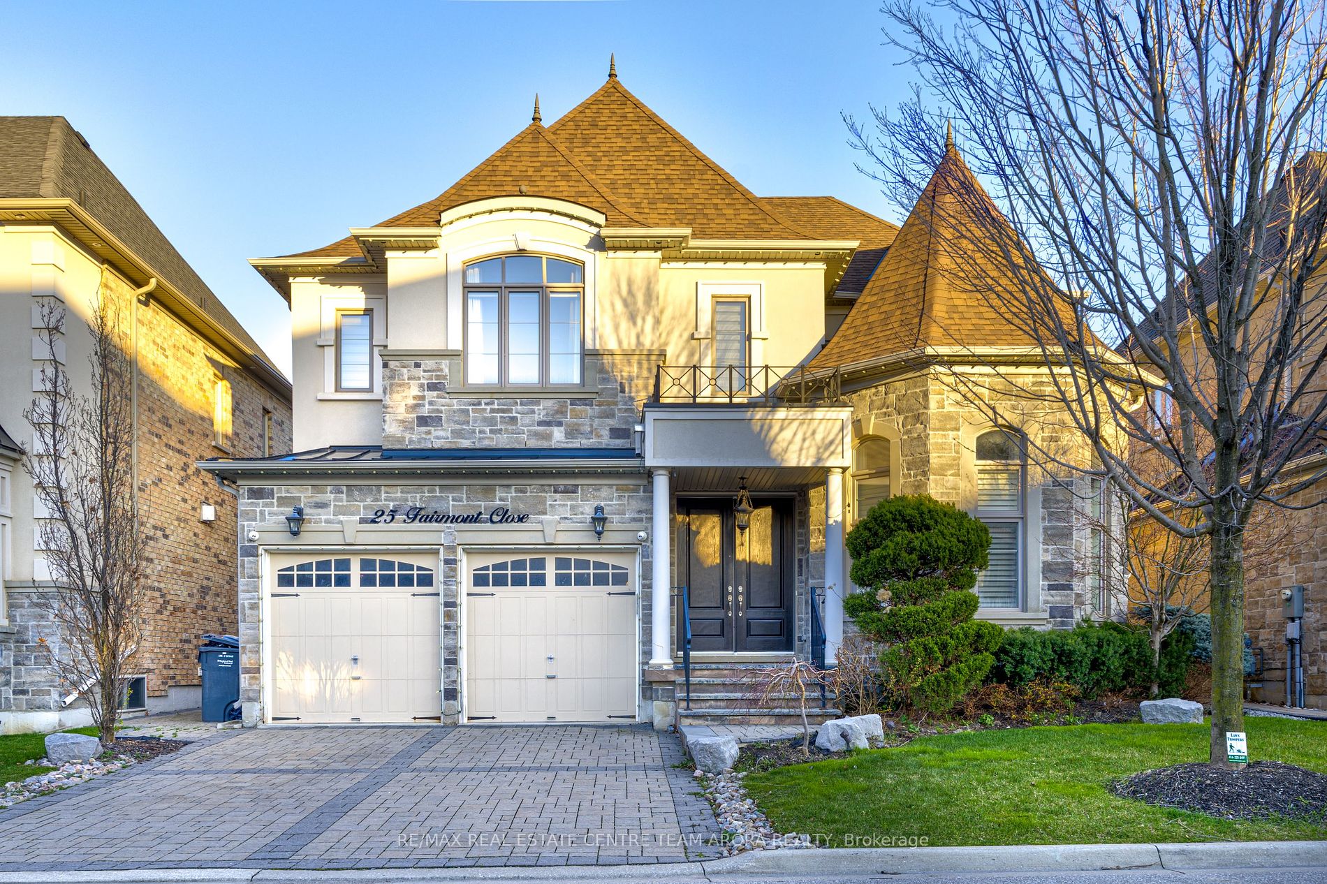 Detached house for sale at 25 Fairmont Clse Brampton Ontario