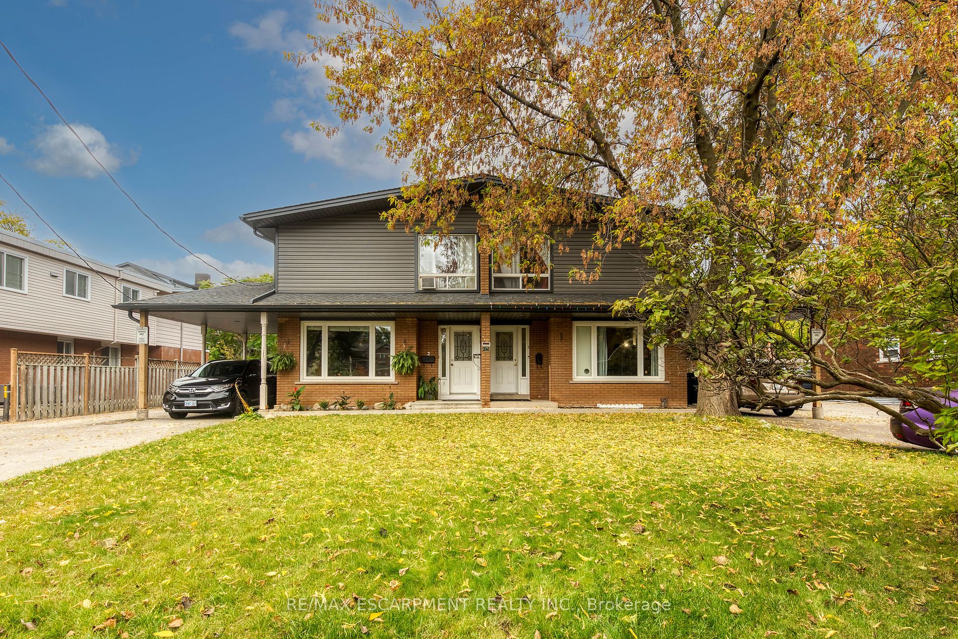 Fourplex house for sale at 2060 Prospect St Burlington Ontario