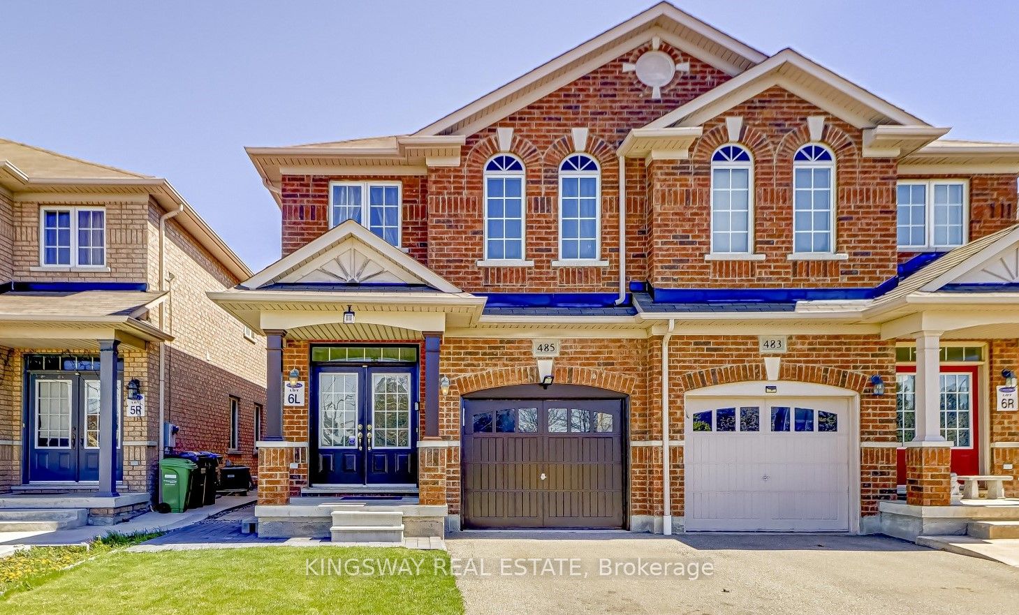 Semi-Detached house for sale at 485 Meadowridge Crt Mississauga Ontario
