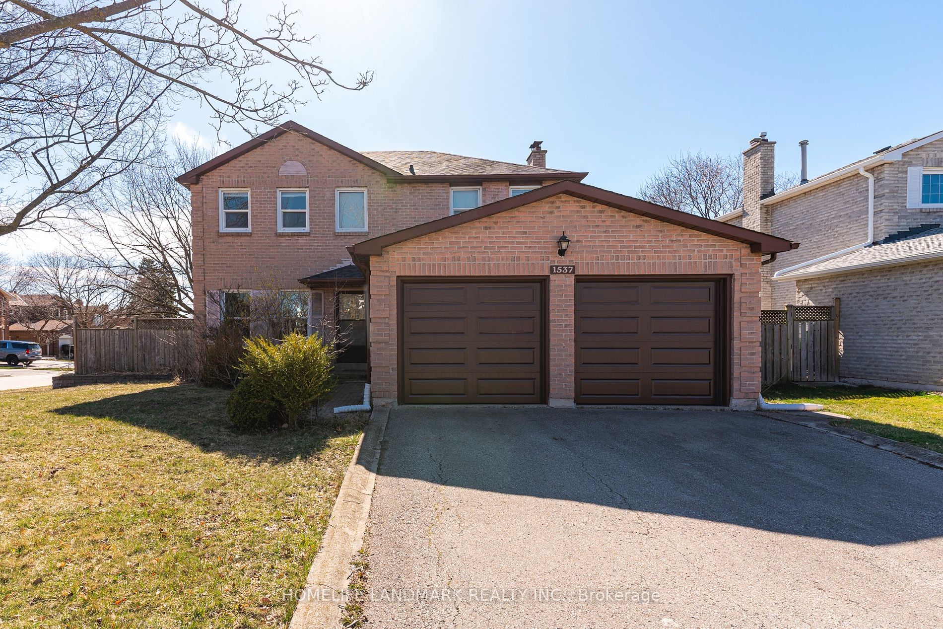 Detached house for sale at 1537 Queensbury Cres Oakville Ontario