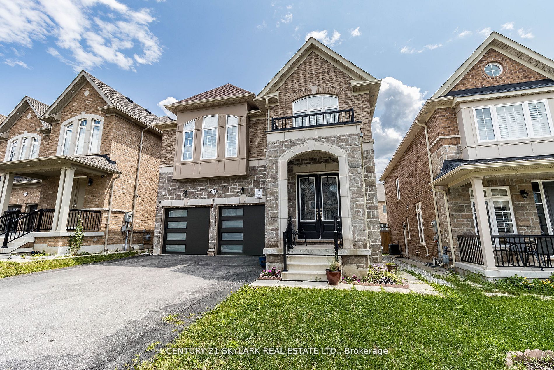 Detached house for sale at 15 Ingleside Rd Brampton Ontario