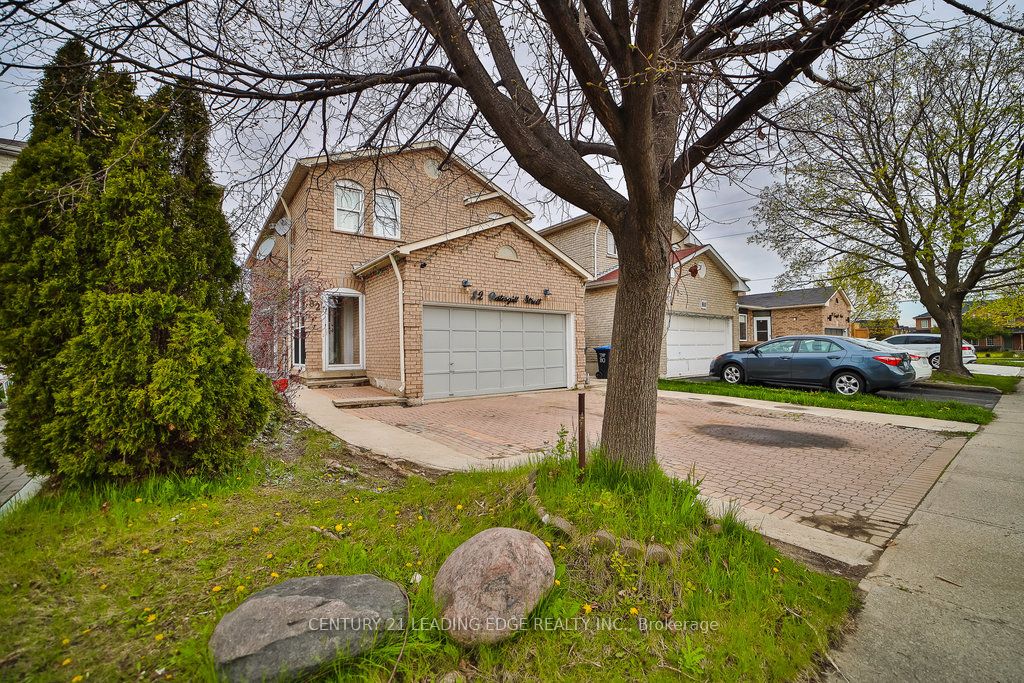 Detached house for sale at 82 Gatesgill St Brampton Ontario