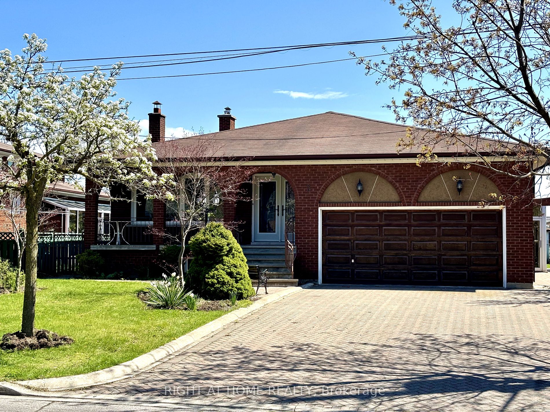 Detached house for sale at 3 Tothill Rd Toronto Ontario