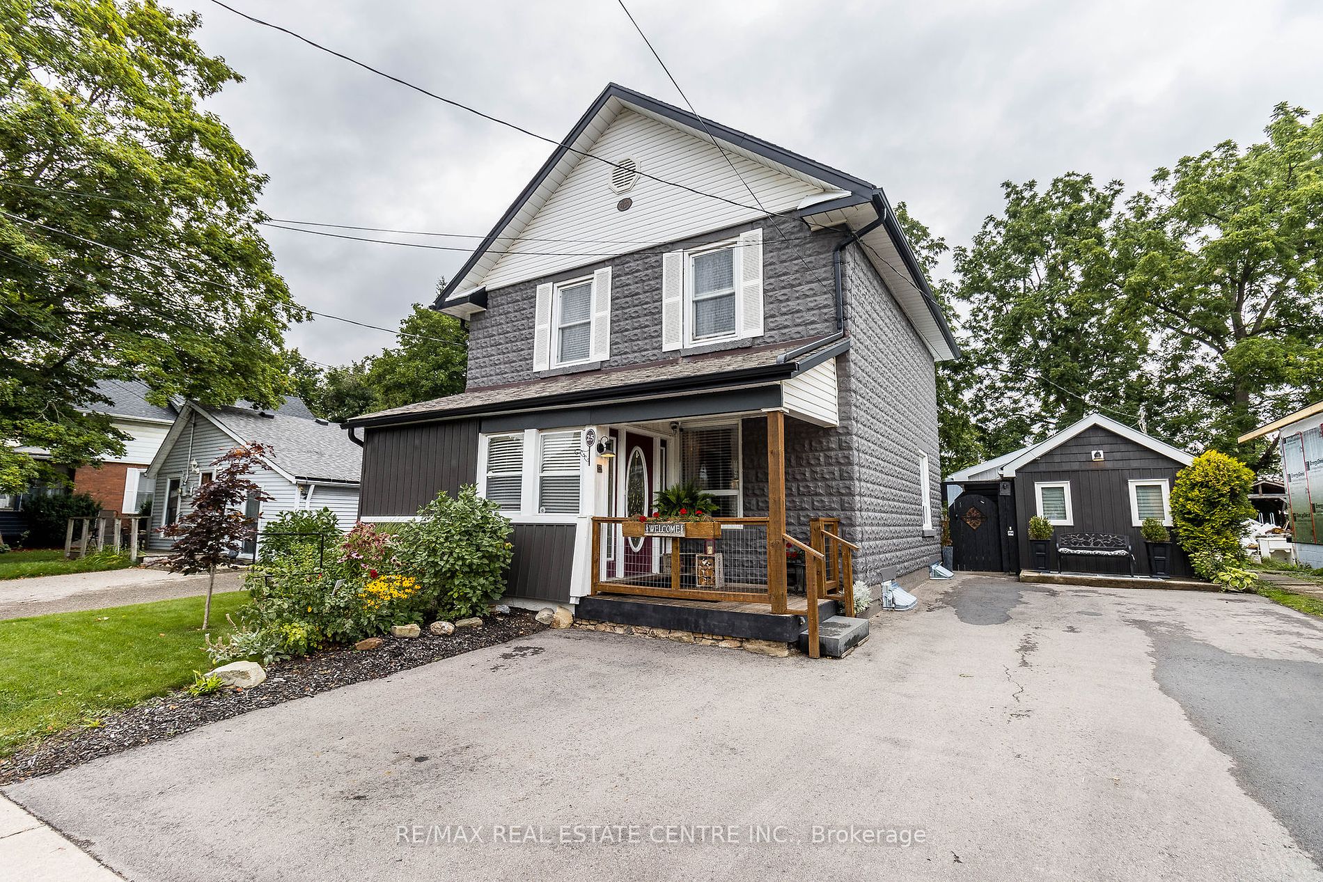 Detached house for sale at 25 Victoria St Halton Hills Ontario