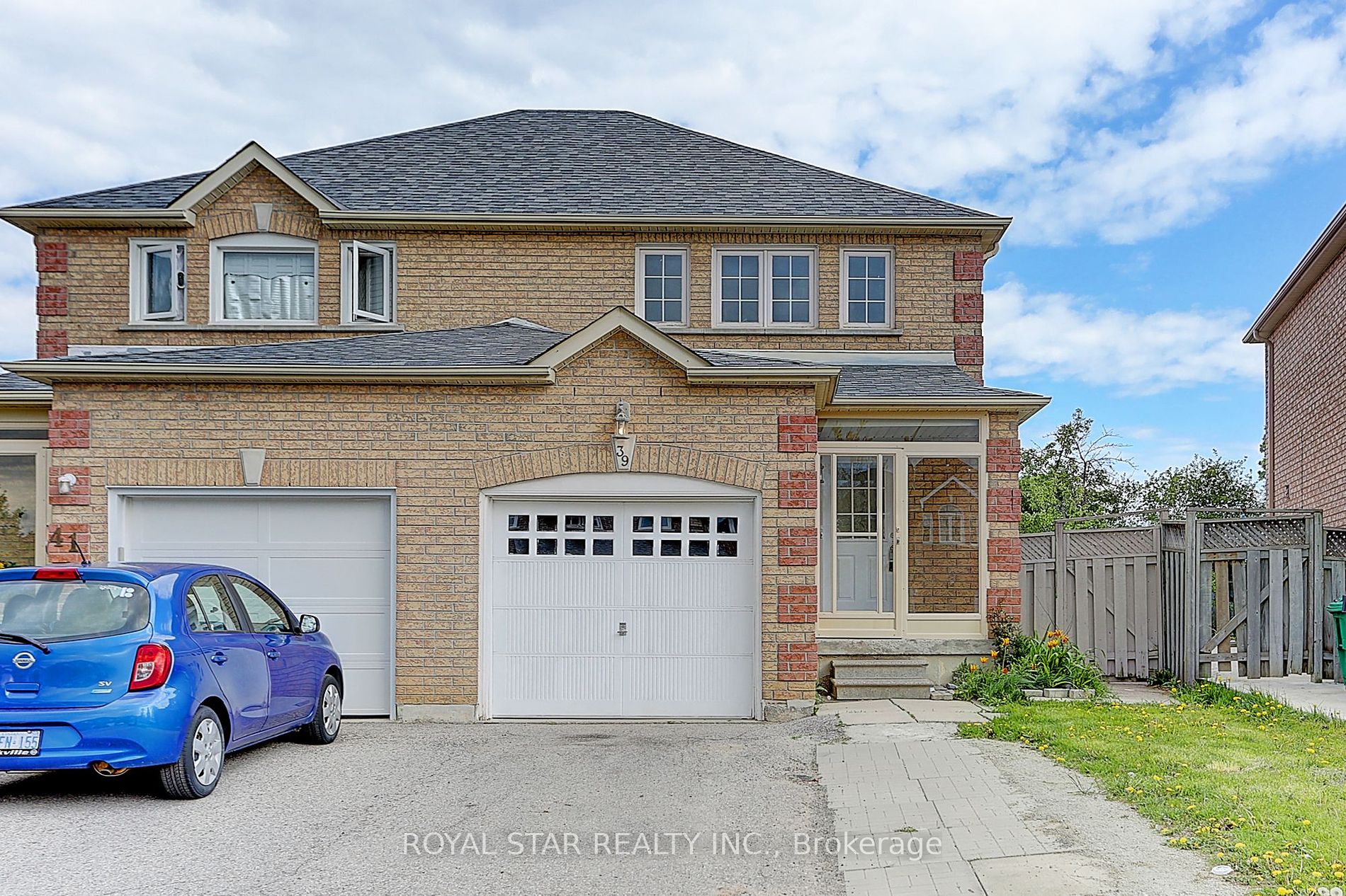 Semi-Detached house for sale at 39 Caruso Dr Brampton Ontario