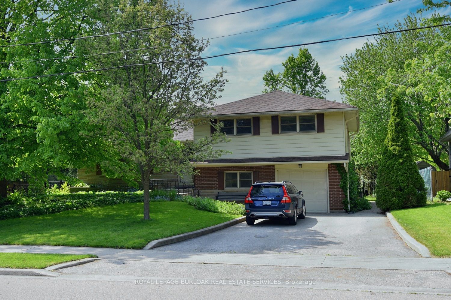 Detached house for sale at 3023 St Clair Ave Burlington Ontario