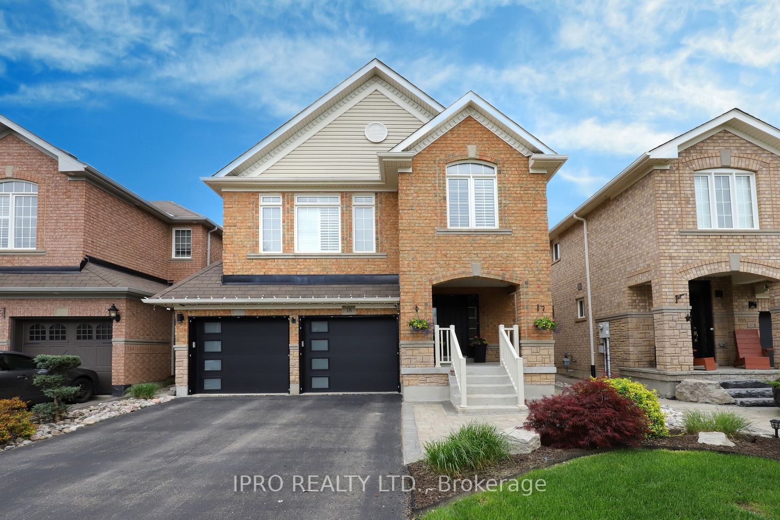 Detached house for sale at 18 Tawnberry Circ Brampton Ontario