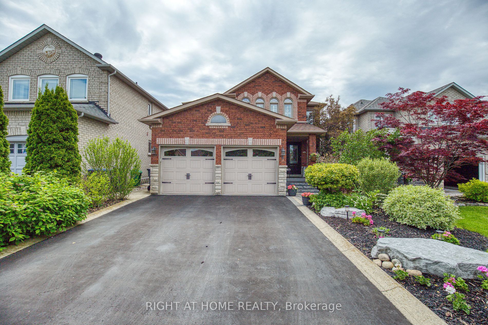 Detached house for sale at 4 Country Stroll Cres Caledon Ontario