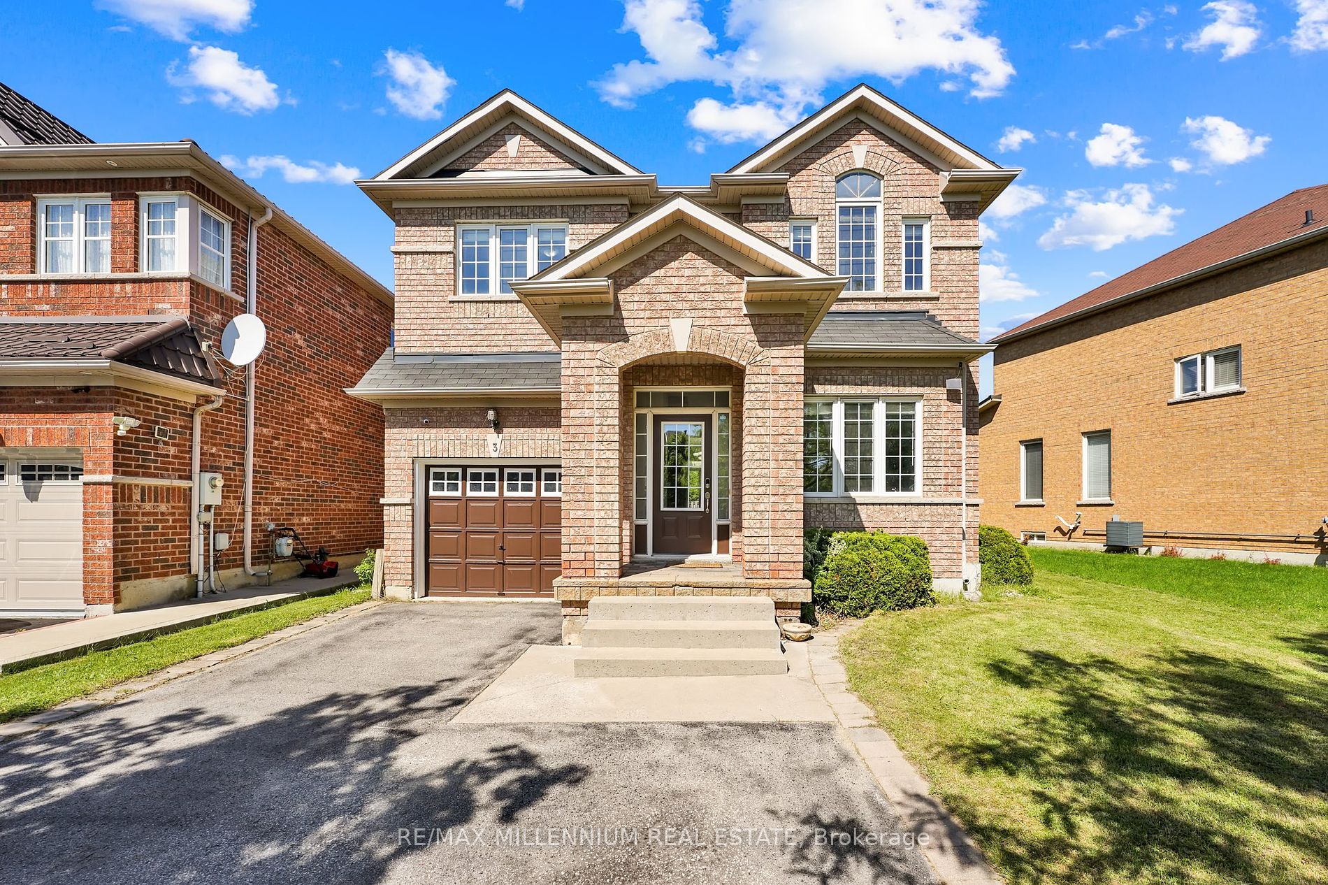 Detached house for sale at 3 Seahorse Ave Brampton Ontario
