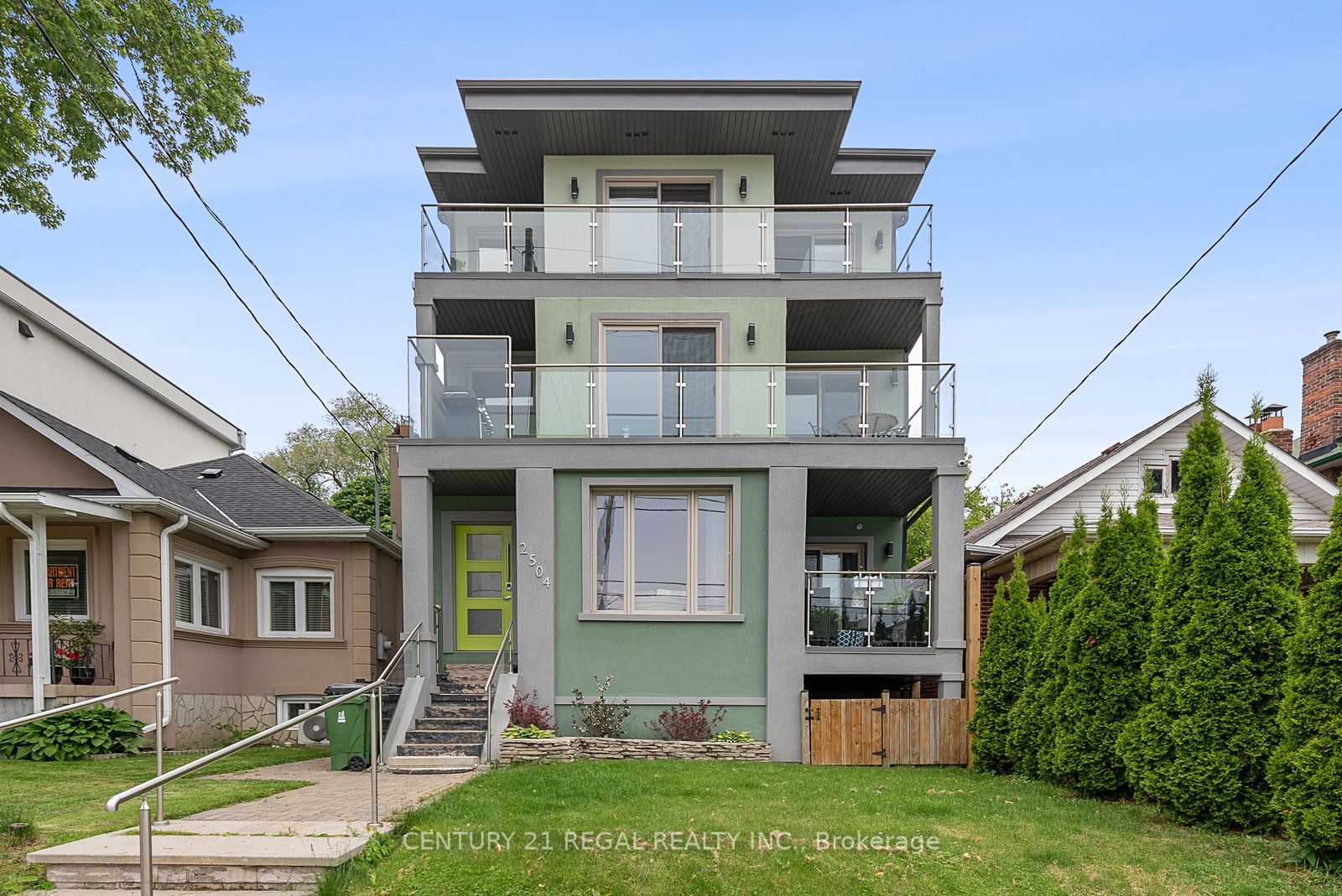 Multiplex house for sale at 2504 Lakeshore Blvd W Toronto Ontario