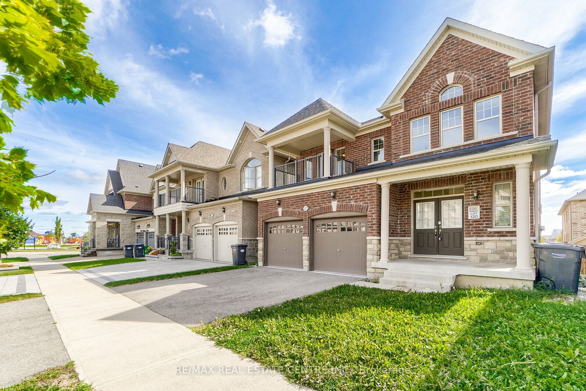 Detached house for sale at 27 Fulmer Rd Brampton Ontario