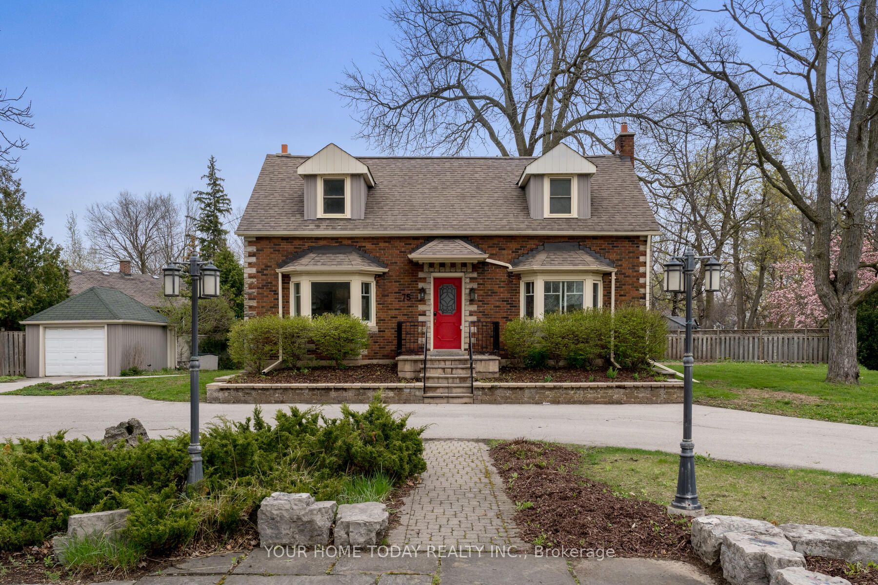 Duplex house for sale at 75 Guelph St Halton Hills Ontario