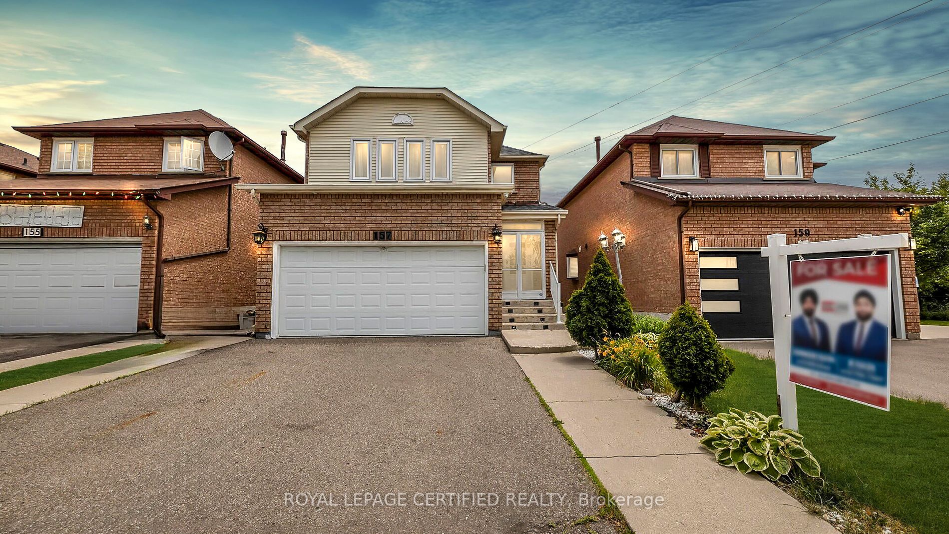 Detached house for sale at 157 Kingknoll Dr Brampton Ontario