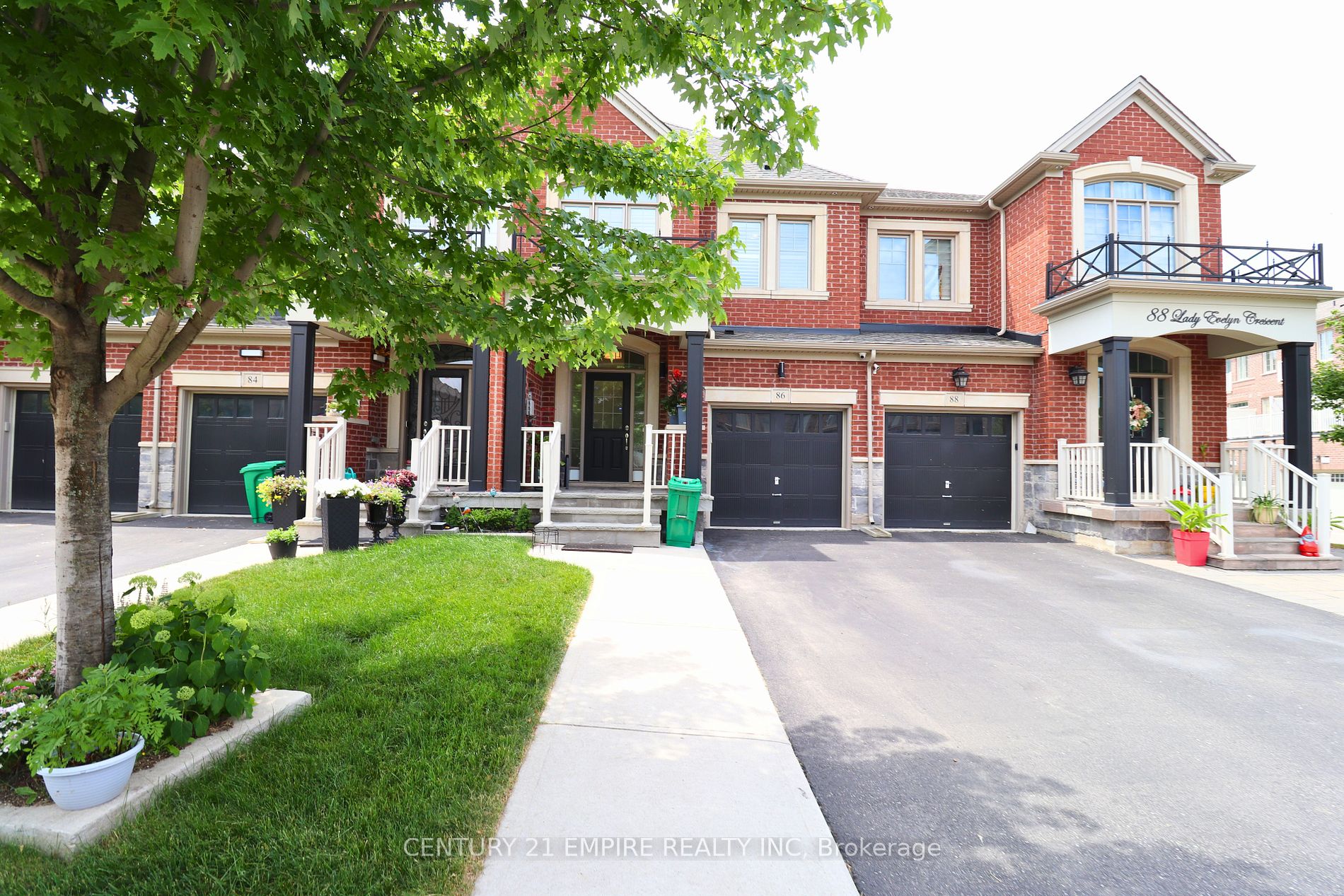Att/Row/Twnhouse house for sale at 86 Lady Evelyn Cres Brampton Ontario
