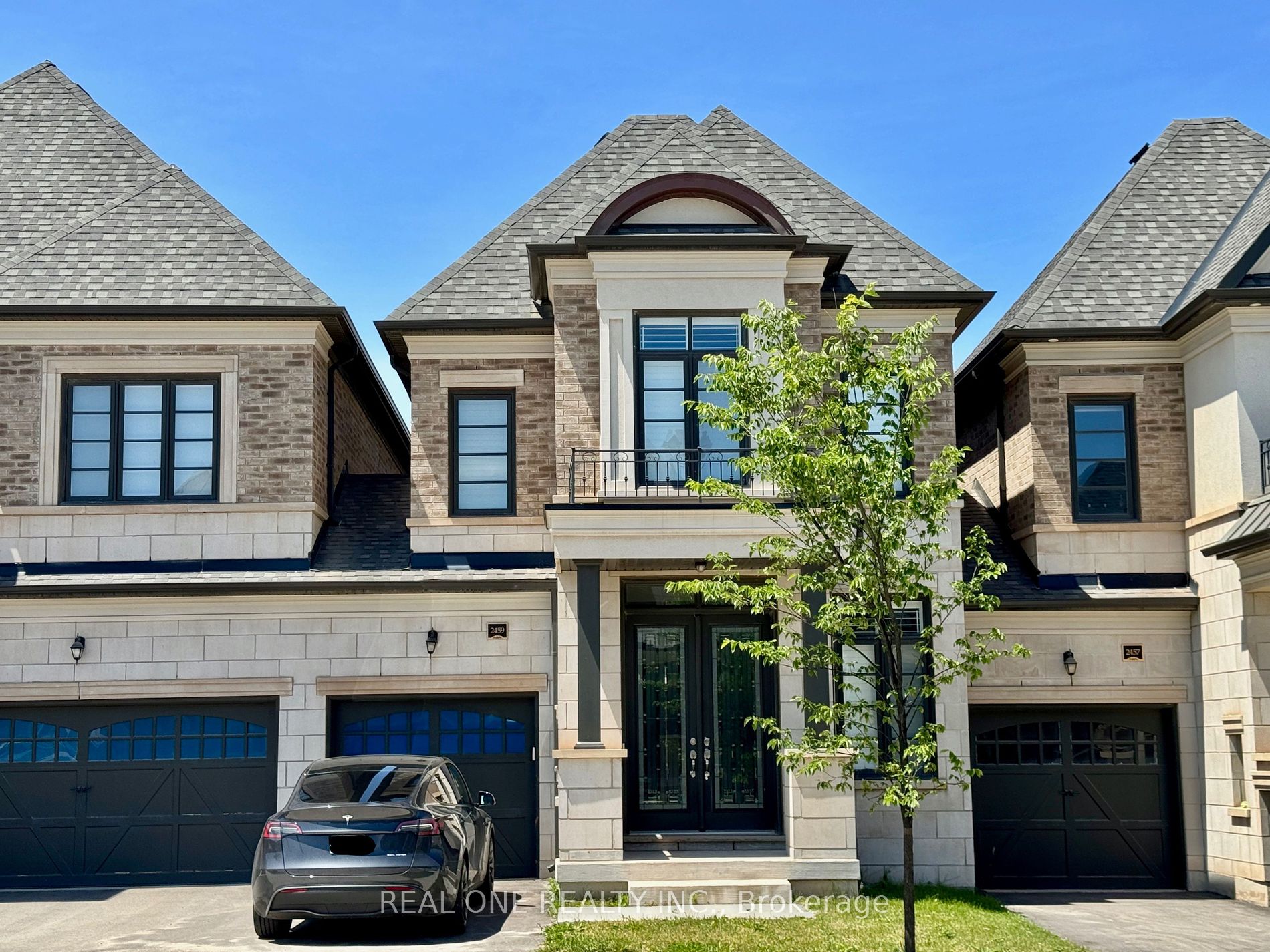 Att/Row/Twnhouse house for sale at 2459 Saw Whet Blvd Oakville Ontario