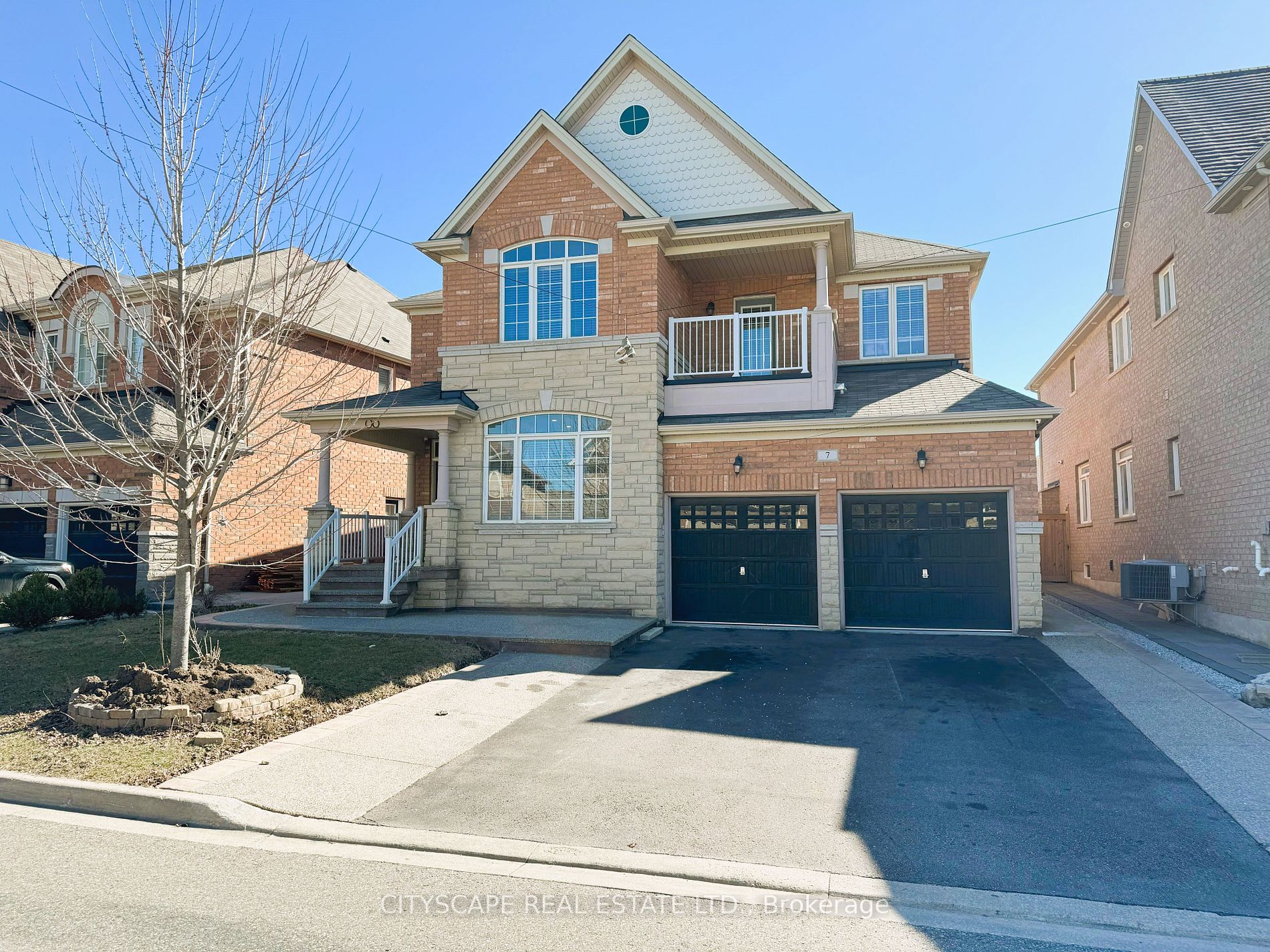 Detached house for sale at 7 Attraction Dr Brampton Ontario