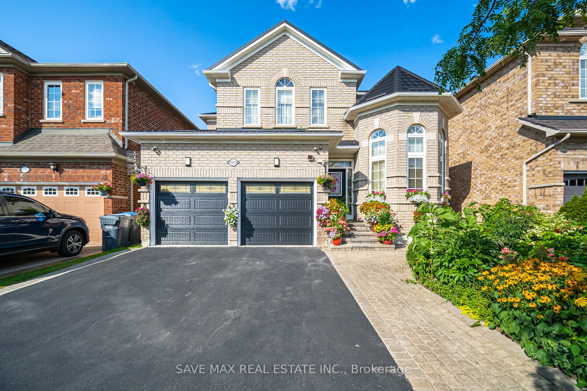 Detached house for sale at 5669 Freshwater Dr Mississauga Ontario