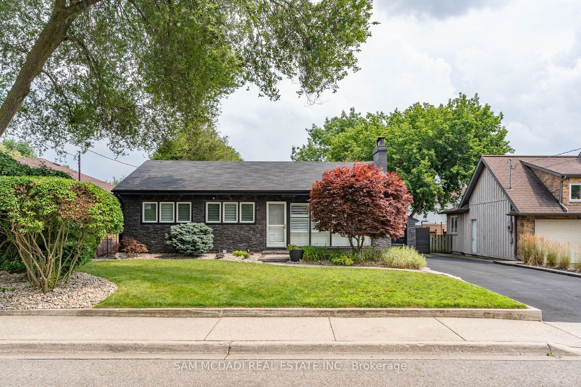 Detached house for sale at 1140 Halliday Ave Mississauga Ontario