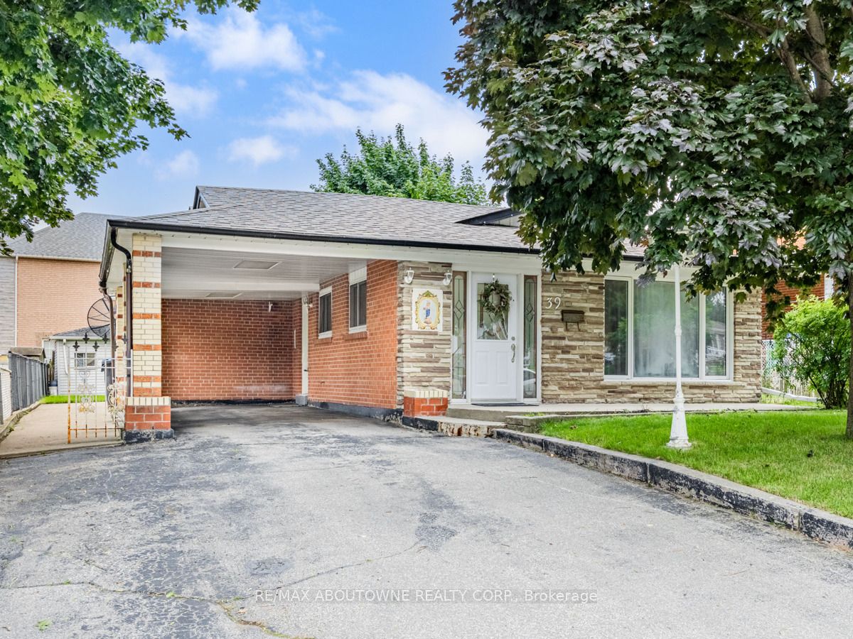 Detached house for sale at 39 Northwood Dr Brampton Ontario