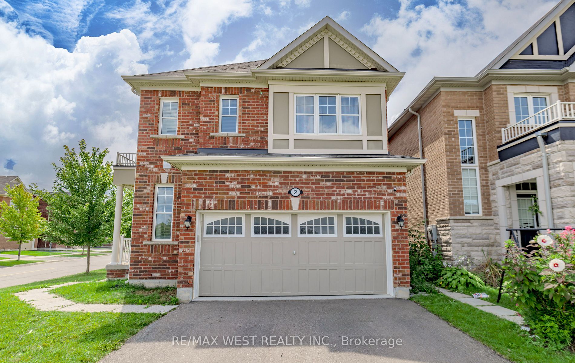 Detached house for sale at 2 Redfern St Brampton Ontario