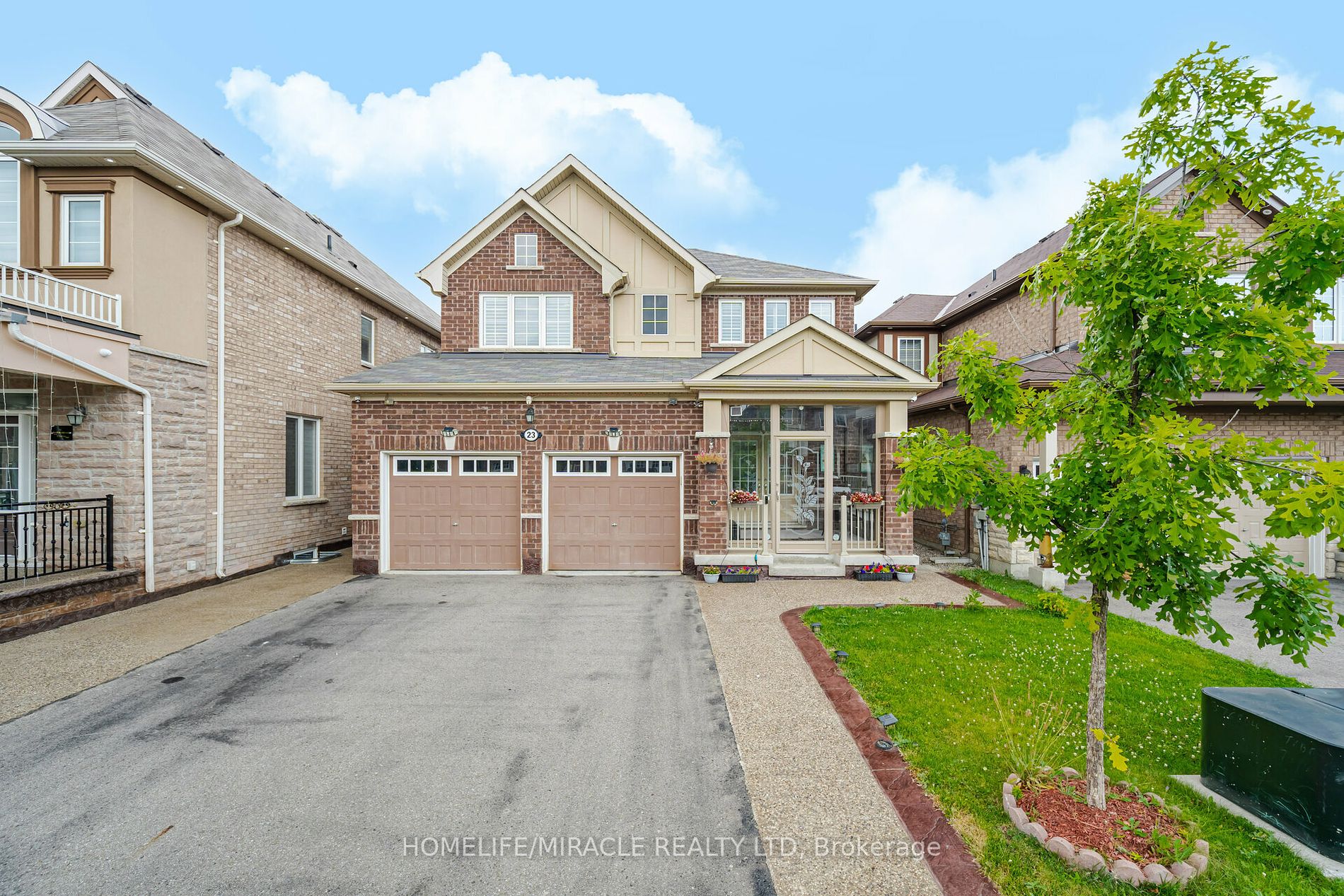 Detached house for sale at 23 Callandar Rd Brampton Ontario