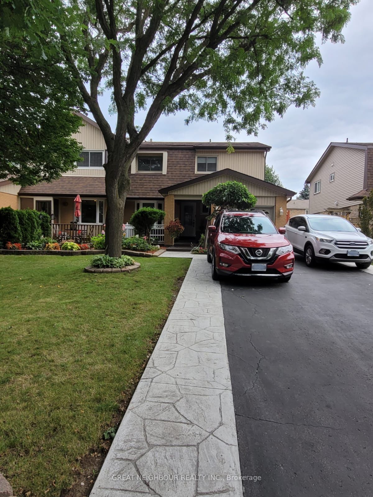 Semi-Detached house for sale at 35 Lawndale Cres Brampton Ontario