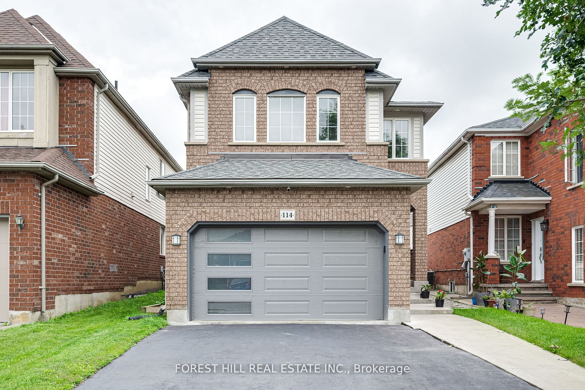 Detached house for sale at 114 Black Forest Dr Brampton Ontario