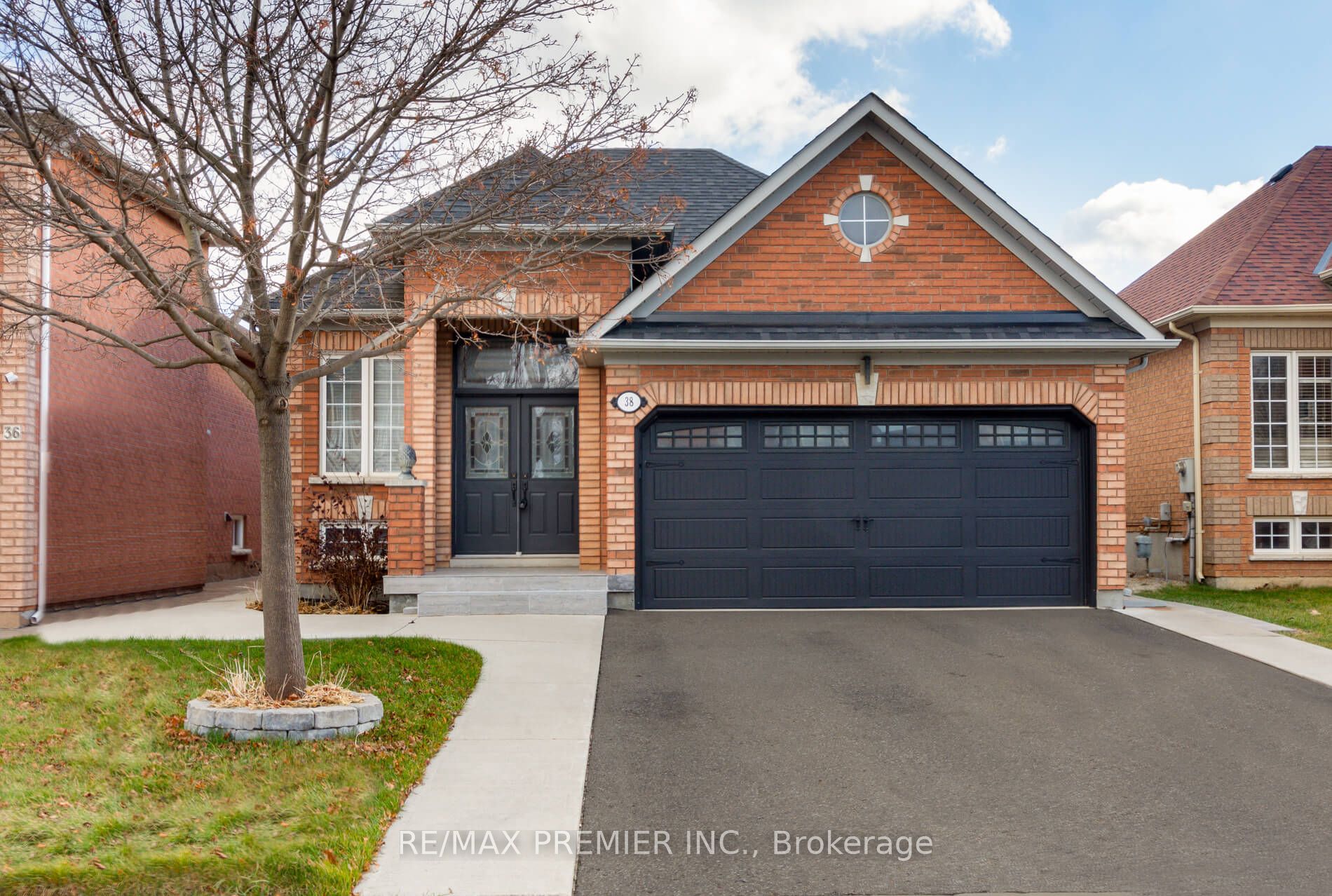 Detached house for sale at 38 Pappain Cres Brampton Ontario