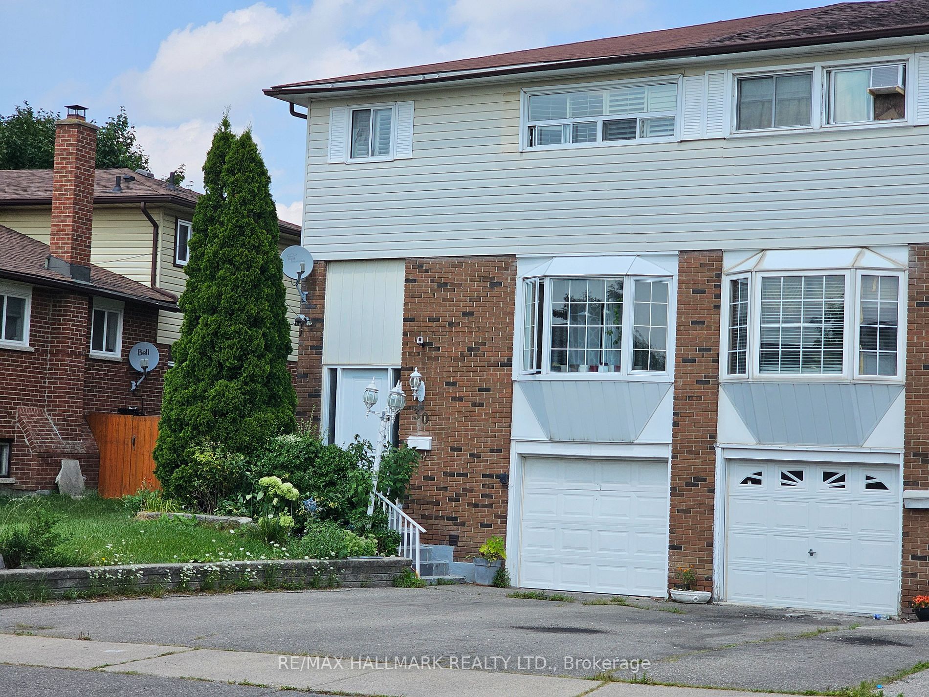 Semi-Detached house for sale at 30 Merton Rd Brampton Ontario