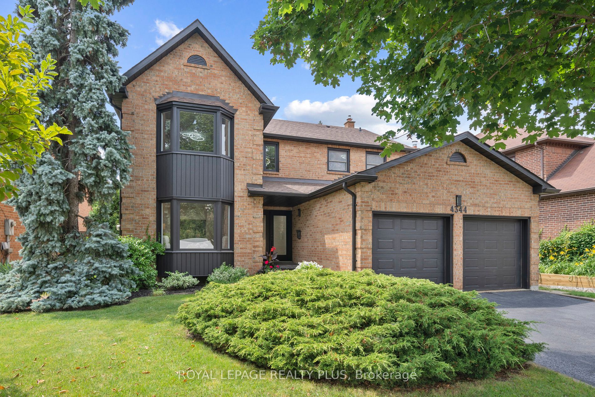 Detached house for sale at 4344 Dallas Crt Mississauga Ontario