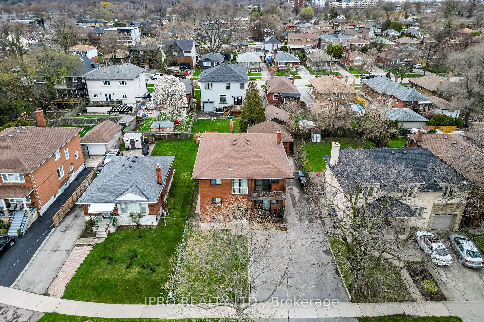 Triplex house for sale at 246 Delta St Toronto Ontario