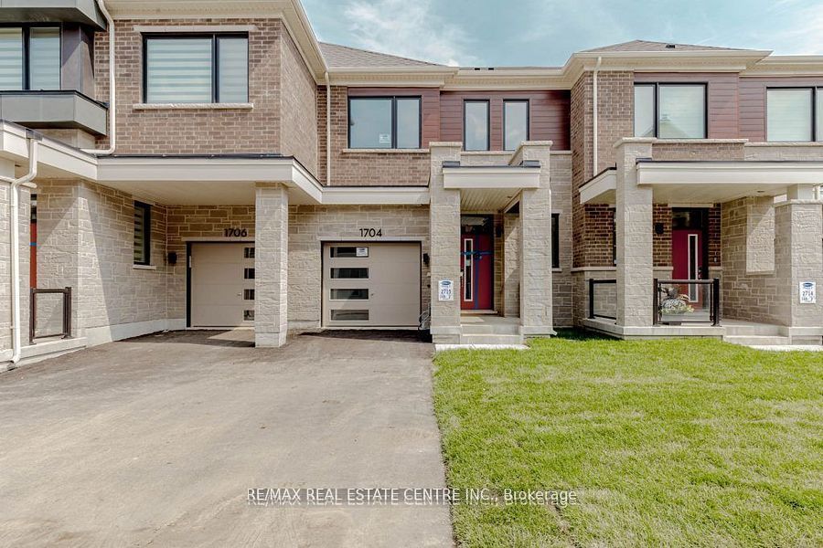 Att/Row/Twnhouse house for sale at 1704 Dance Crt Milton Ontario