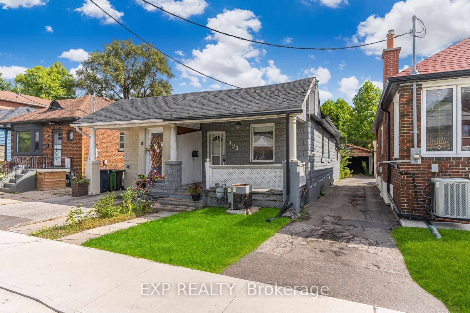 Semi-Detached house for sale at 491 Jane St Toronto Ontario