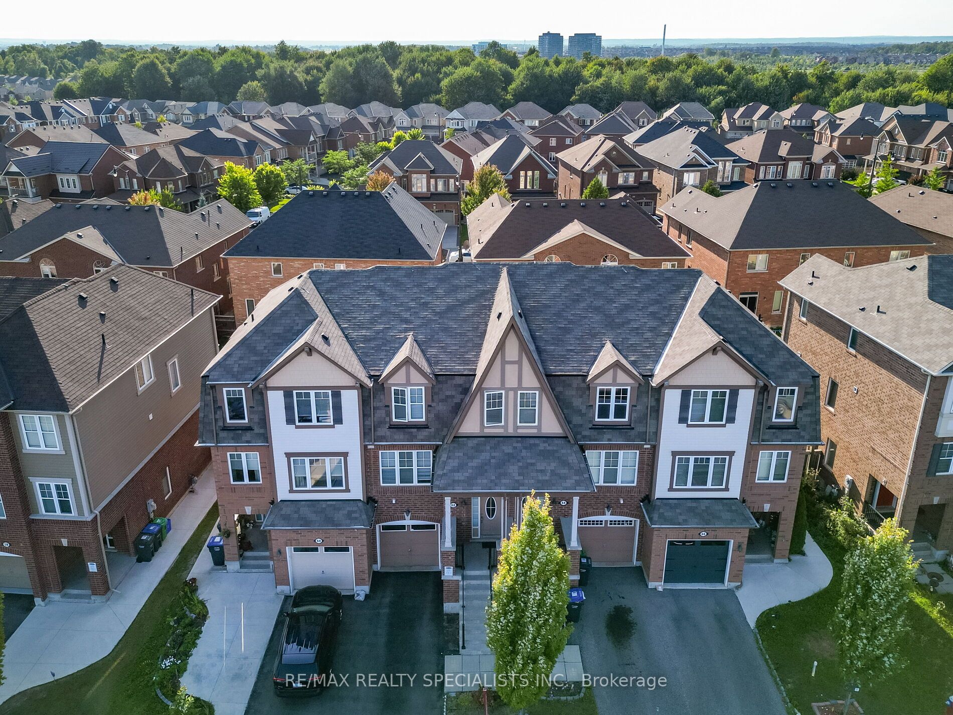 Att/Row/Twnhouse house for sale at 62 Memory Lane Brampton Ontario