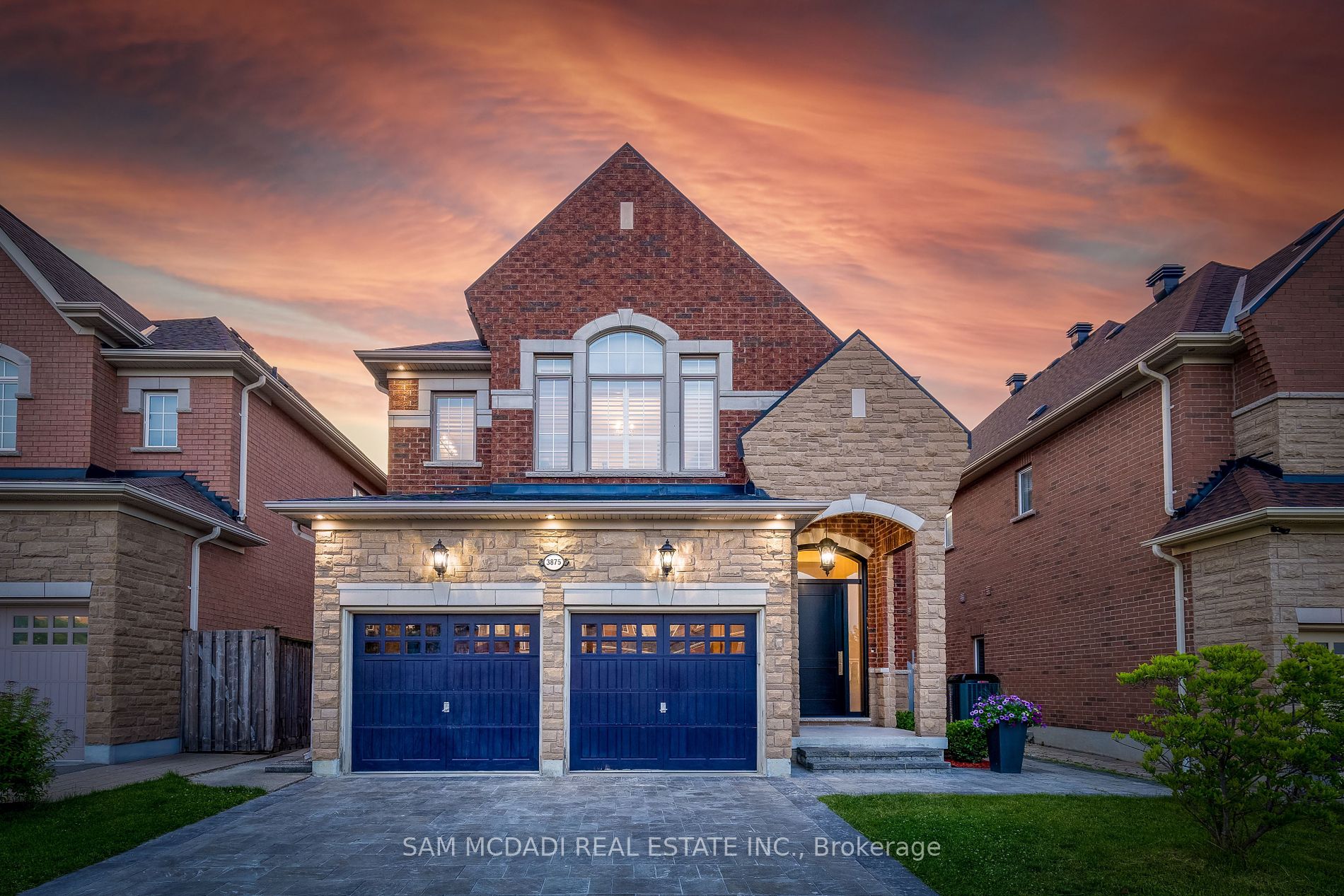 Detached house for sale at 3875 Candlelight Dr Mississauga Ontario