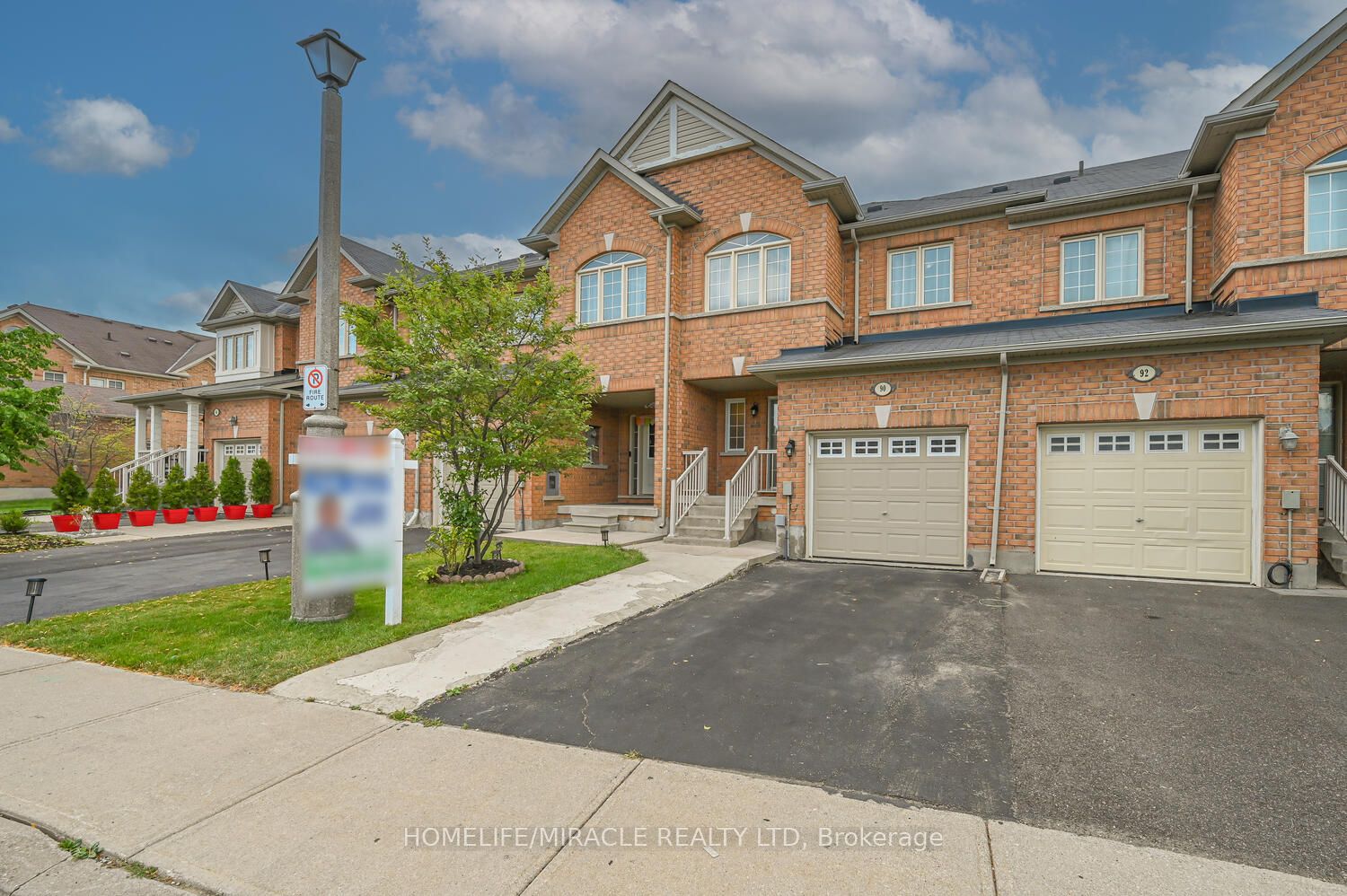 Att/Row/Twnhouse house for sale at 90 Cedarbrook Rd Brampton Ontario