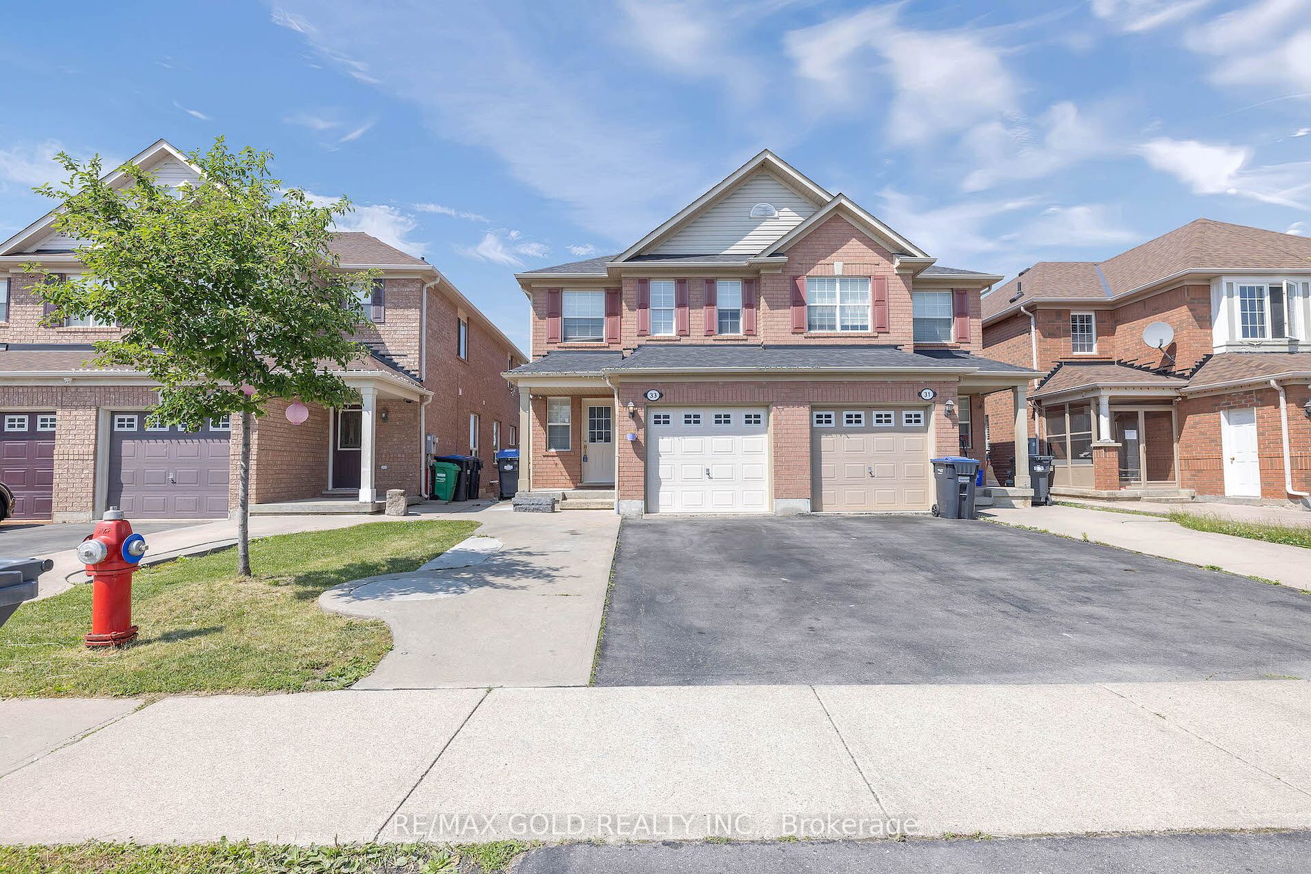 Duplex house for sale at 33 Herdwick St Brampton Ontario