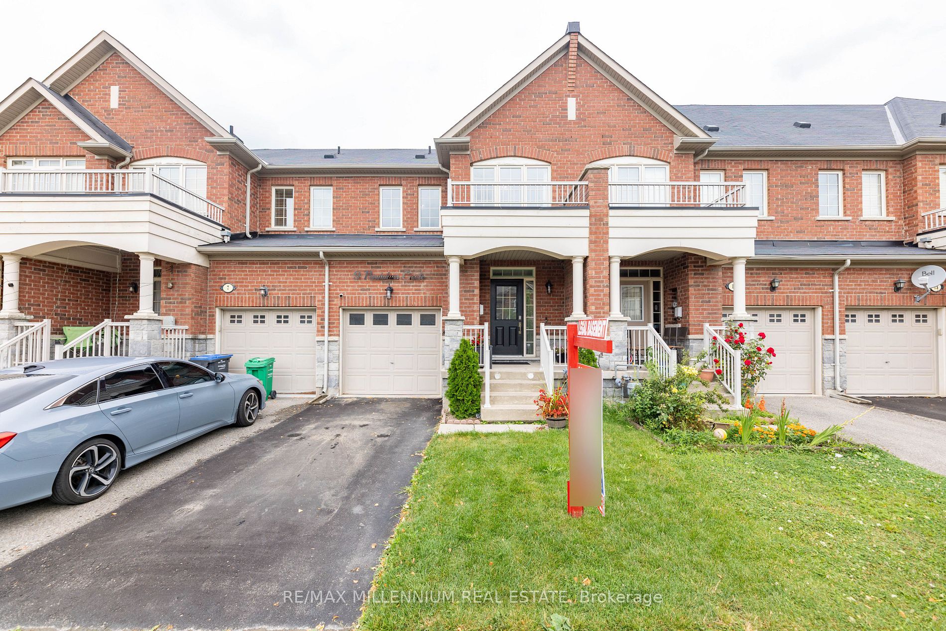 Att/Row/Twnhouse house for sale at 9 Pendulum Circ Brampton Ontario