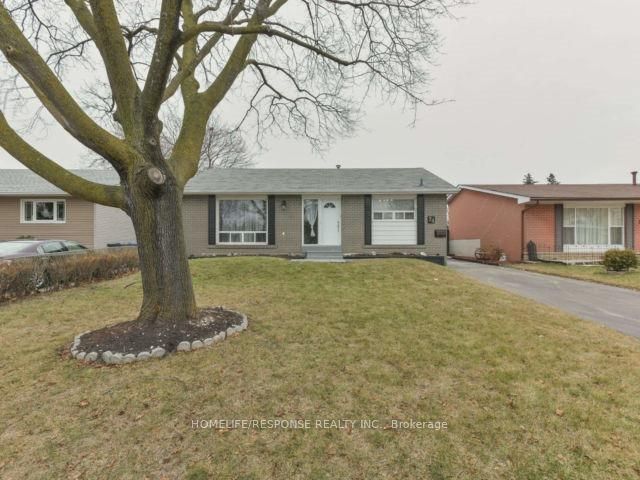 Detached house for sale at 74 WINDERMERE Crt Brampton Ontario