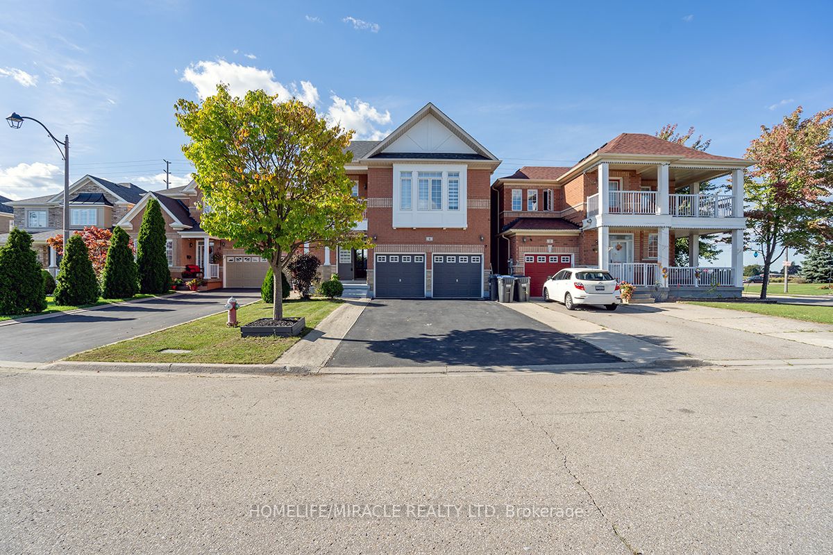 Detached house for sale at 4 Princefield Pl Brampton Ontario