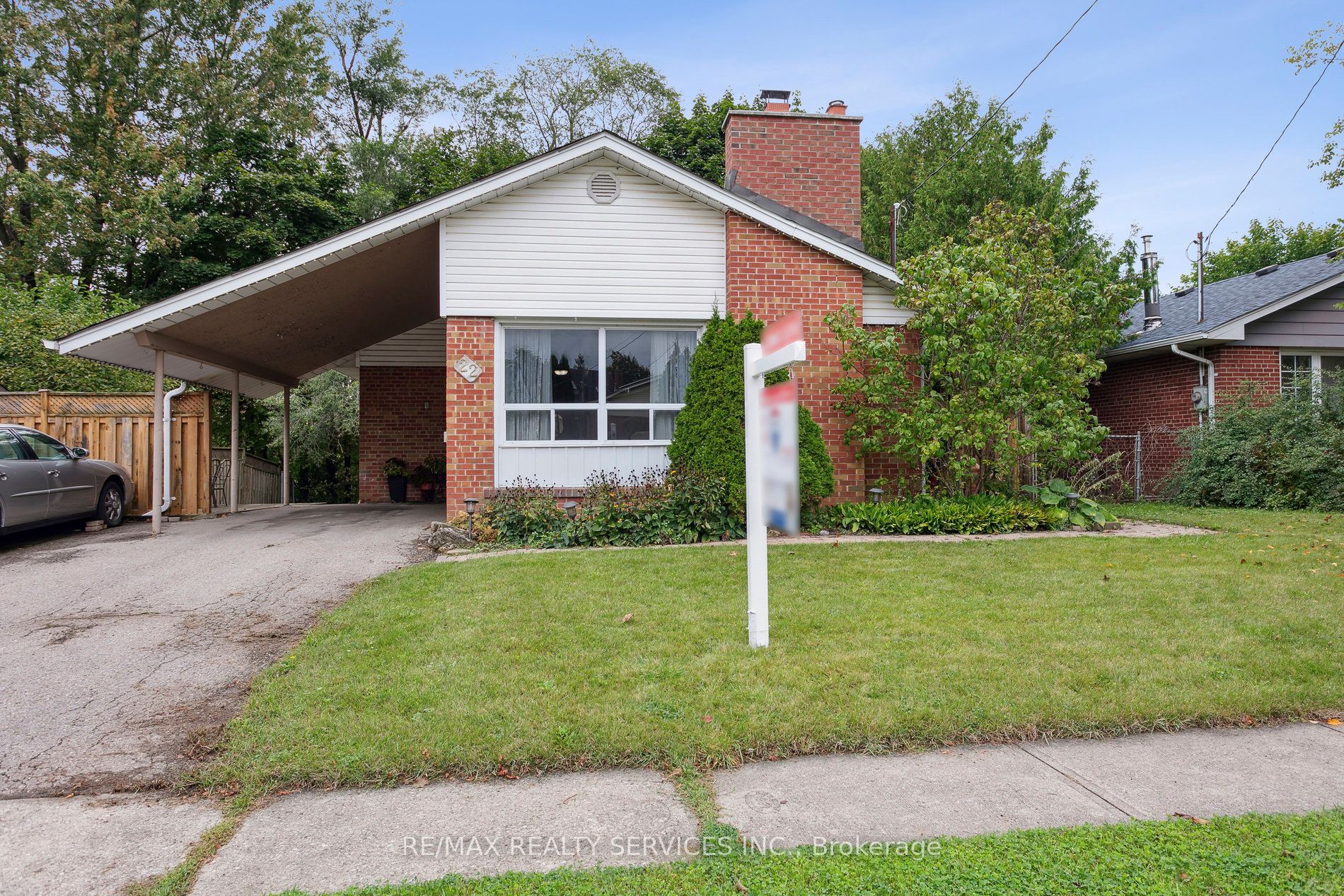 Detached house for sale at 22 Crestview Ave Brampton Ontario