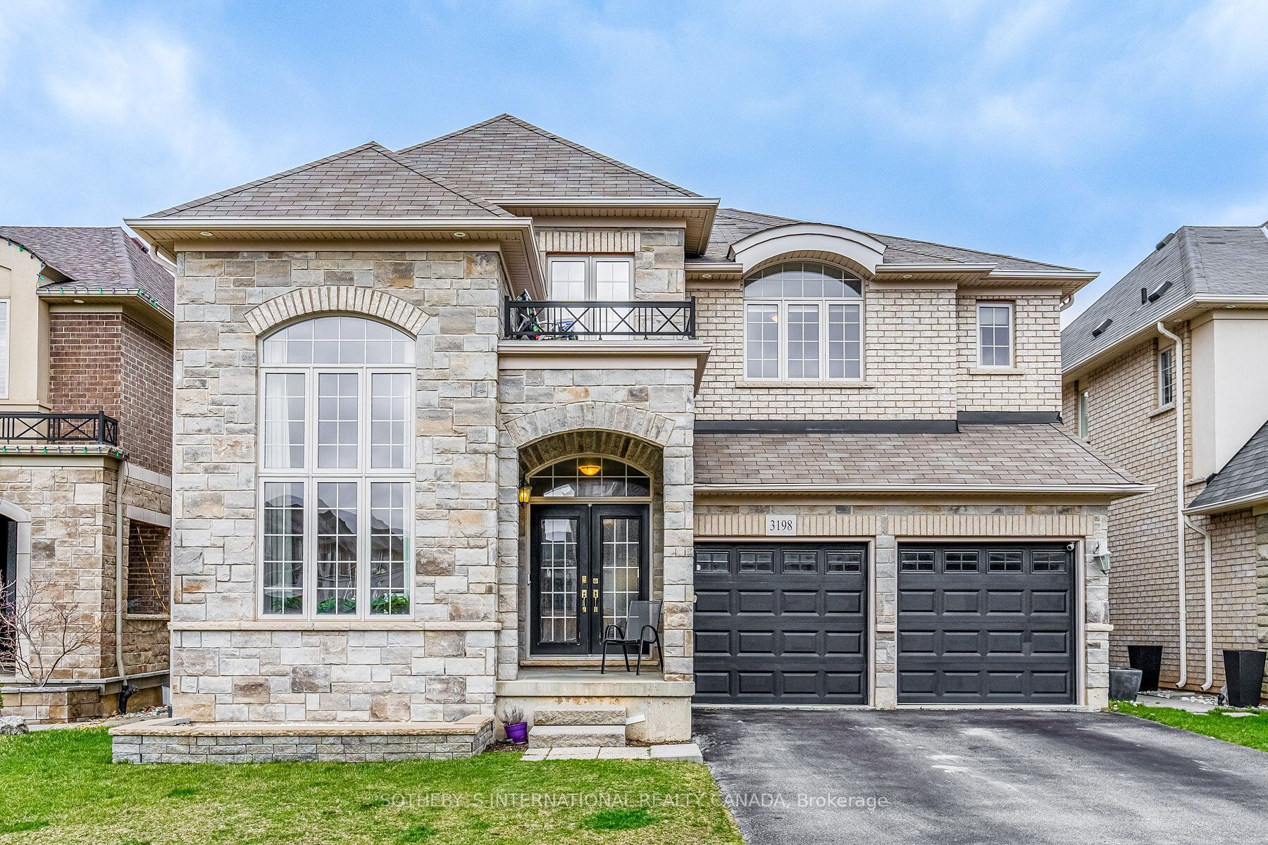 Detached house for sale at 3198 Saltaire Cres Oakville Ontario